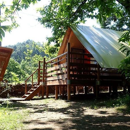 Camping La Châtaigneraie Gravieres Exterior foto