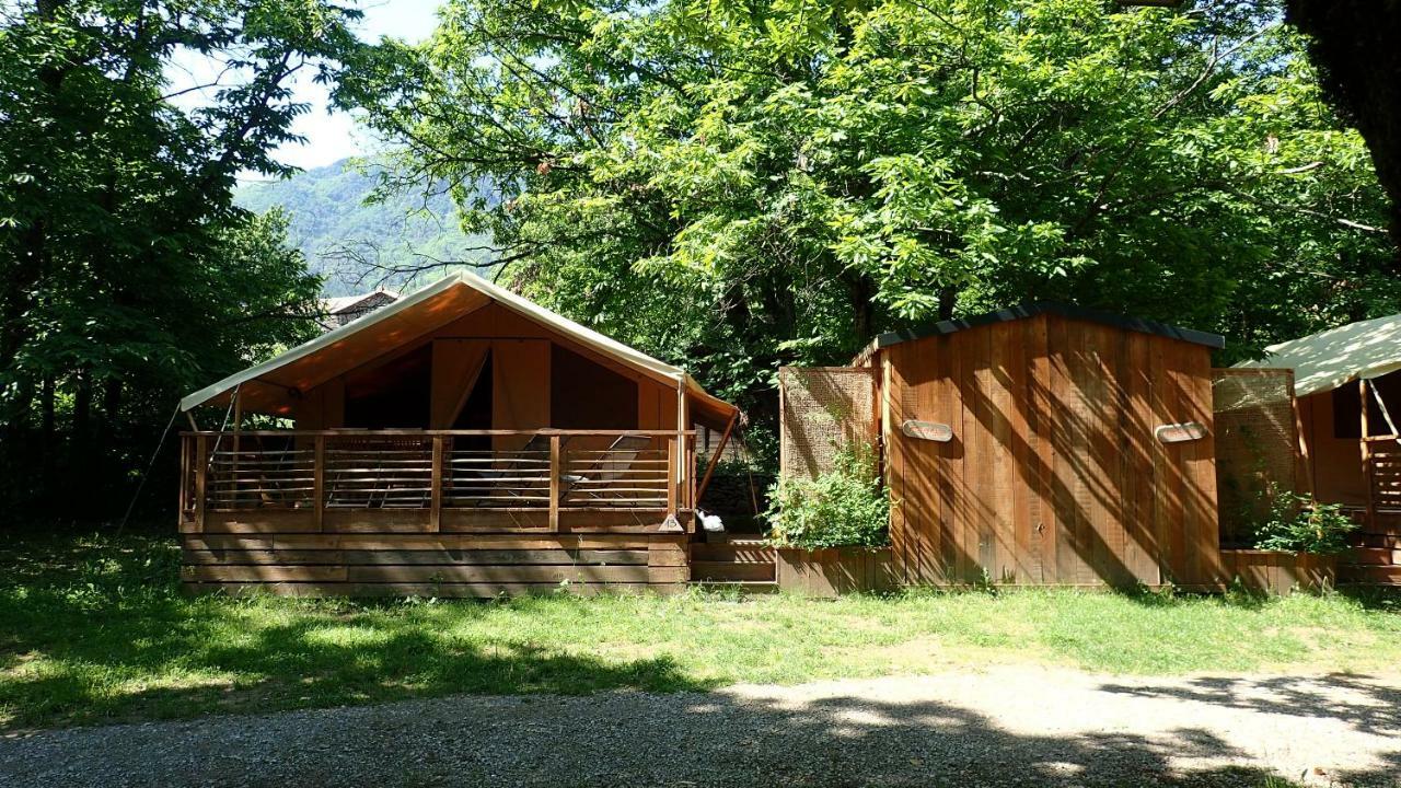 Camping La Châtaigneraie Gravieres Exterior foto